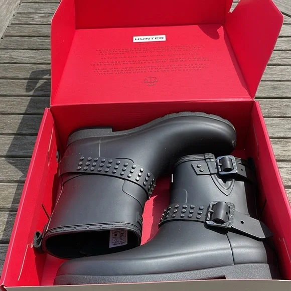 Hunter Sz 7 Black Refined Stud Biker Rubber Rain Bootie Ankle Boots - Picture 11 of 15